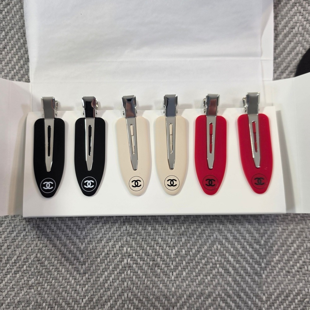 Chanel Beaute VIP Gift Hair Clip Set 6pc Black Cream Red Logo Non-Marking Clips